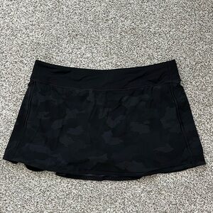Lululemon Like New Skort. Size 16. Heritage 365 Camo Deep Coal Multi.